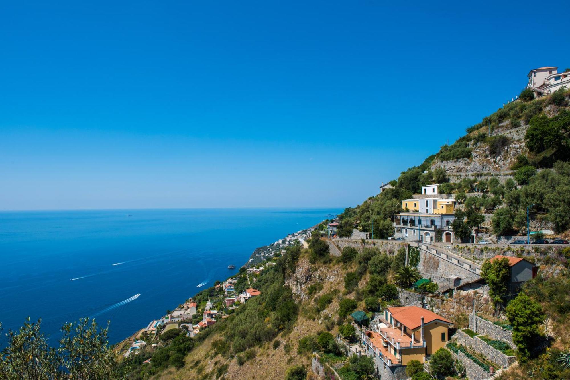 Le Contrade By Sosore Holiday Homes -Amalfi Coast Furore Esterno foto