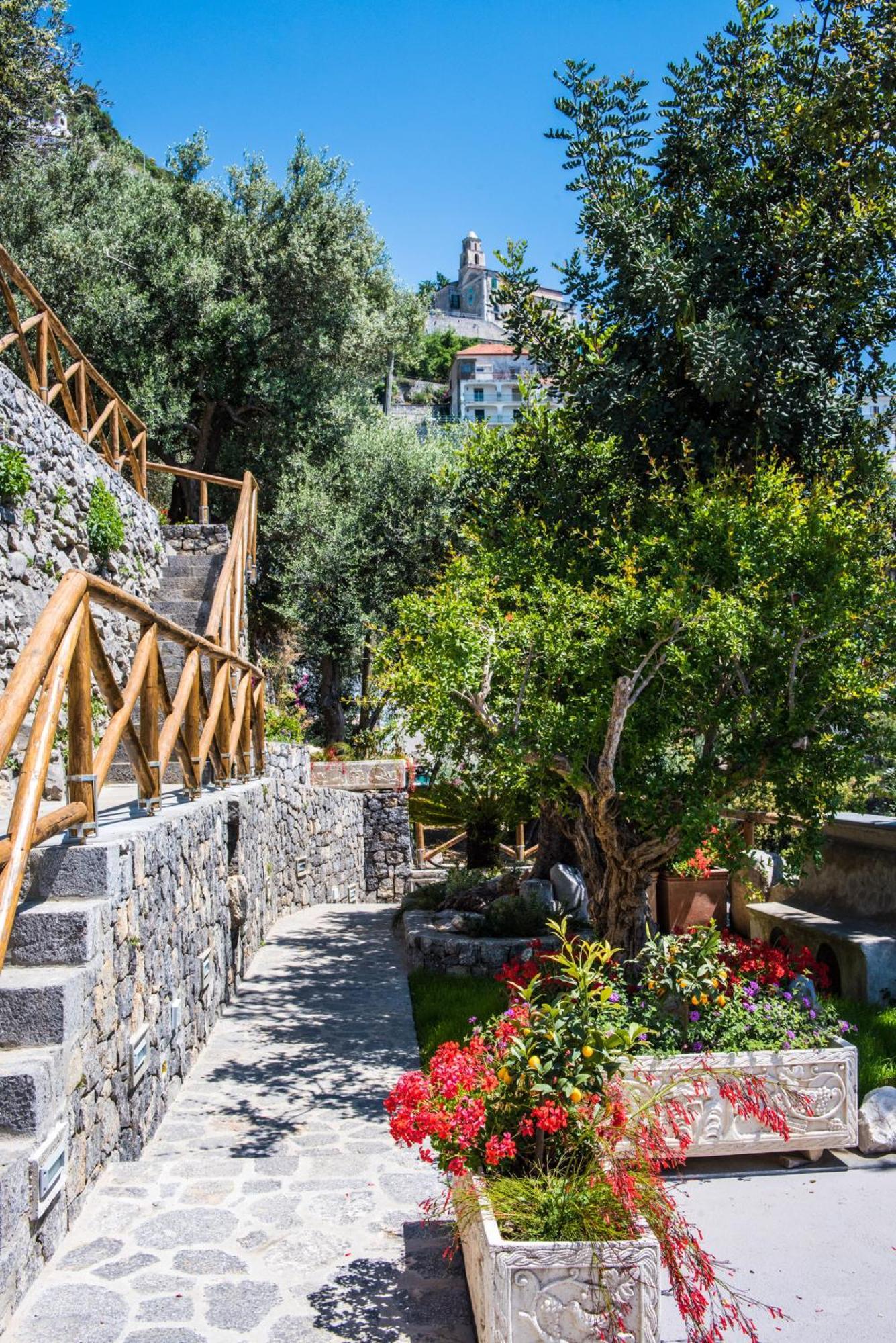Le Contrade By Sosore Holiday Homes -Amalfi Coast Furore Esterno foto